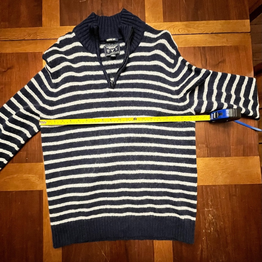 American Eagle Men’s Striped Sweater Size Large - Picture 7 of 7